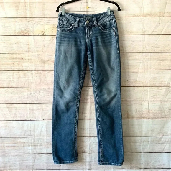 Silver Suki Mid Straight Joga Jeans Women’s Size W26/L32 Blue Distressed Hem - Picture 2 of 12